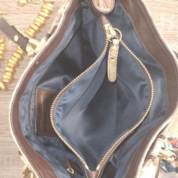 Coach Purse Faux Snakeskin details - Picture 15 of 17